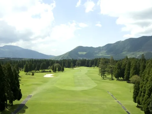 赤水ゴルフリゾート（旧：あつまる阿蘇赤水ゴルフ倶楽部）